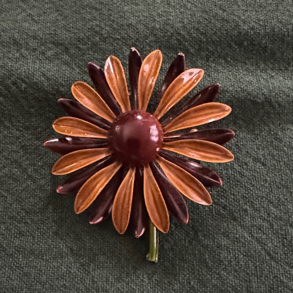 Elegant Floral Brooch in Orange and Burgundy